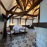 Pavillon Des Communs Bed and Breakfast 3*
