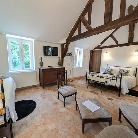 Pavillon Des Communs Bed & Breakfast