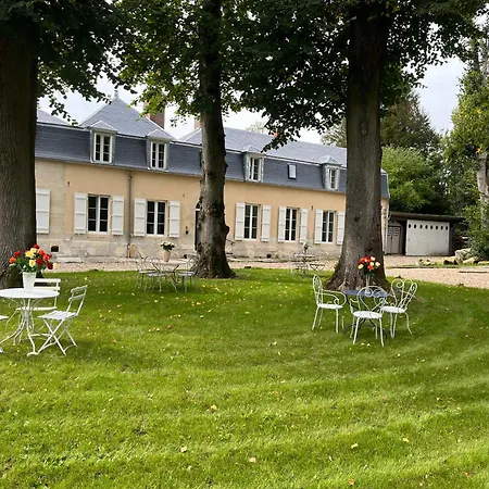 Pavillon Des Communs Bed & Breakfast