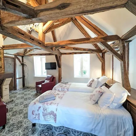 Pavillon Des Communs Bed & Breakfast
