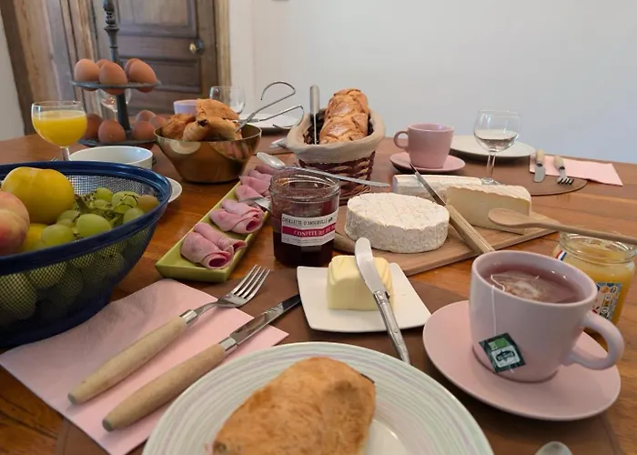 Pavillon Des Communs 3* Bornel