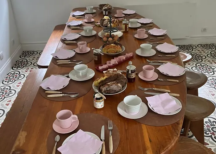 Pavillon Des Communs Bed & Breakfast Bornel